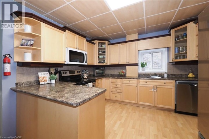 Photo 11 at 37 Niagara Street, North Ward, Brantford
