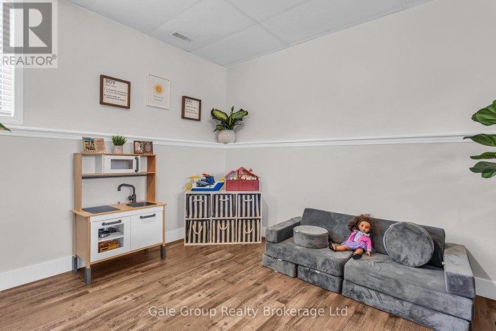 Photo 18 at 22 Lorraine Avenue, Tillsonburg