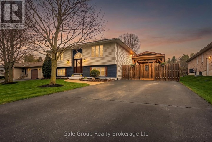 Photo 2 at 22 Lorraine Avenue, Tillsonburg