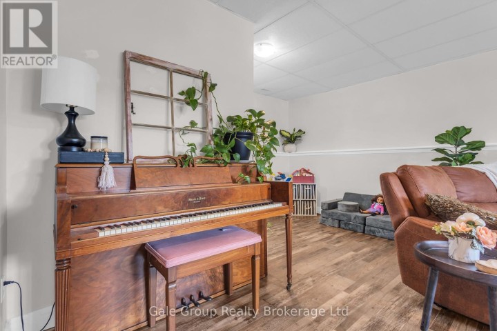 Photo 26 at 22 Lorraine Avenue, Tillsonburg