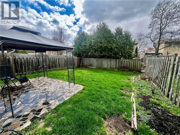 Photo 19 at 58 Enfield Crescent, Brantwood Park, Brantford