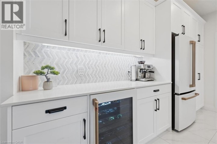 Photo 16 at 213 Fallowfield Drive, Alpine Village / Country Hills, Kitchener