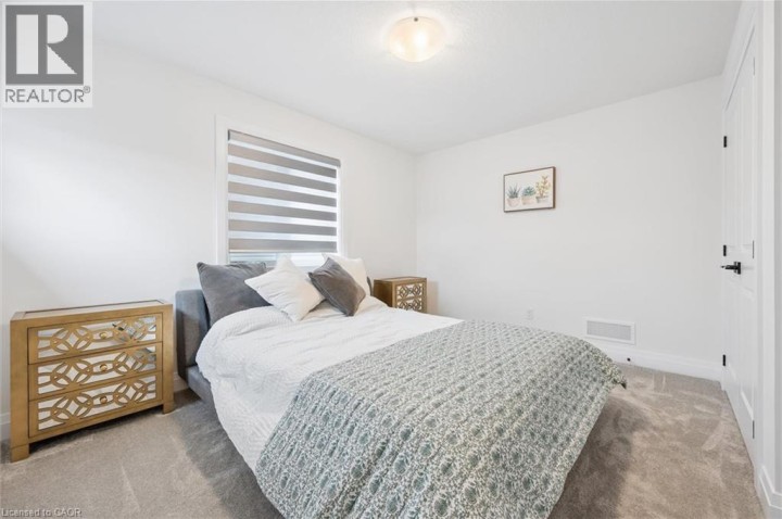 Photo 23 at 213 Fallowfield Drive, Alpine Village / Country Hills, Kitchener
