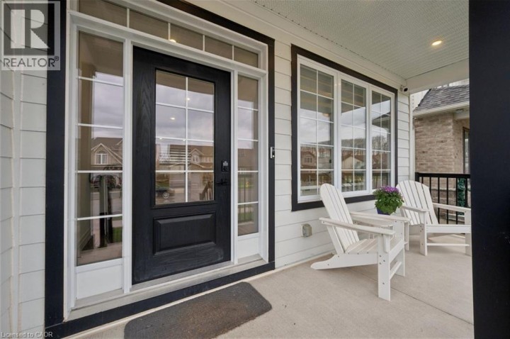 Photo 3 at 213 Fallowfield Drive, Alpine Village / Country Hills, Kitchener
