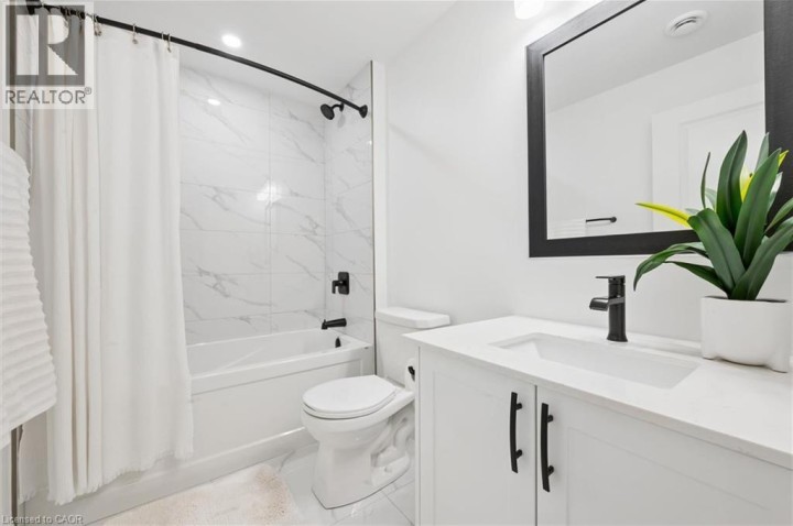 Photo 34 at 213 Fallowfield Drive, Alpine Village / Country Hills, Kitchener