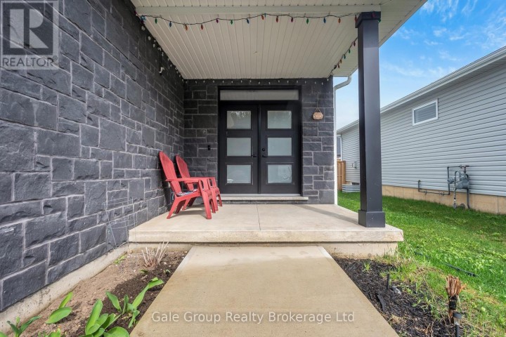 Photo 3 at 48 Cash Crescent, Ingersoll - South, Ingersoll