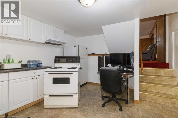 Photo 33 at 11 Sigurd Jensen Court, Cedarland, Brantford