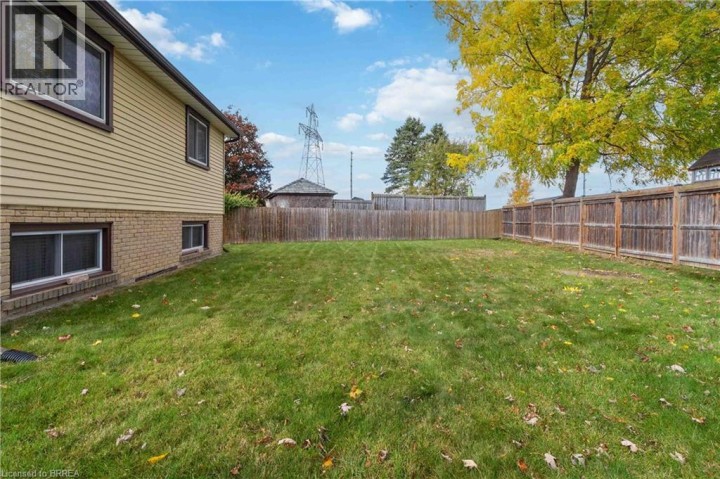 Photo 42 at 11 Sigurd Jensen Court, Cedarland, Brantford