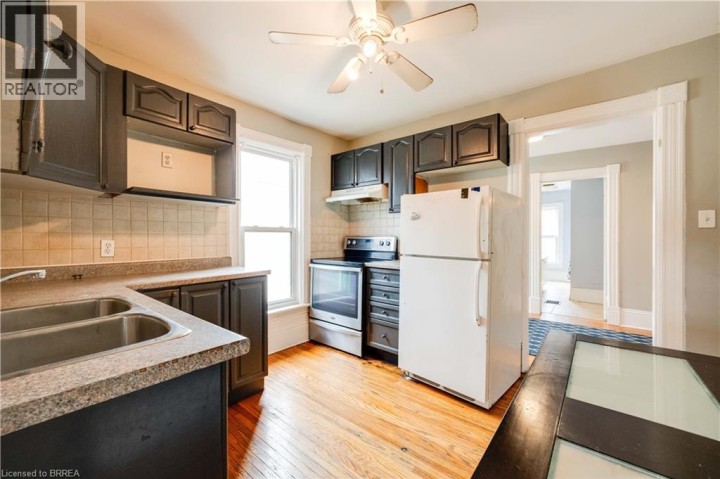 Photo 17 at 300 Dalhousie Street, East Ward, Brantford