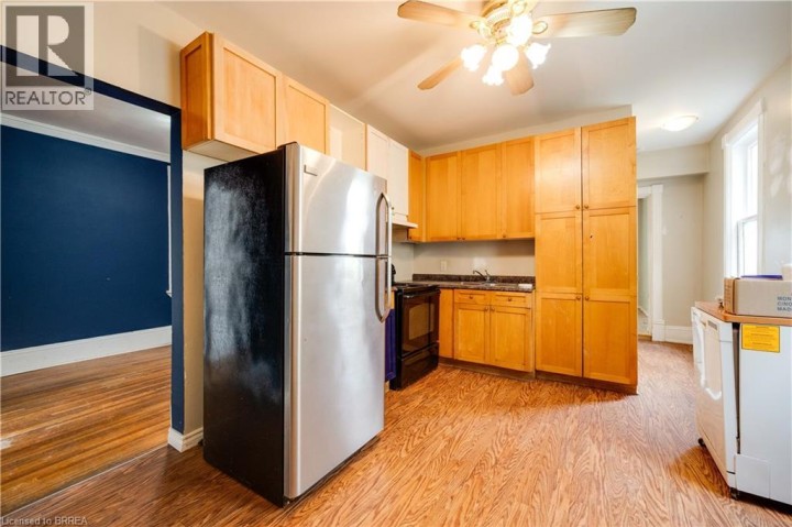 Photo 4 at 300 Dalhousie Street, East Ward, Brantford