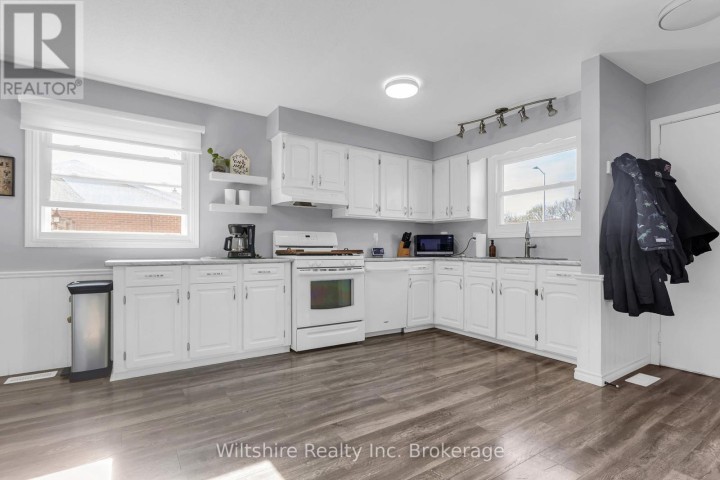 Photo 5 at 47 Van Norman Drive, Tillsonburg