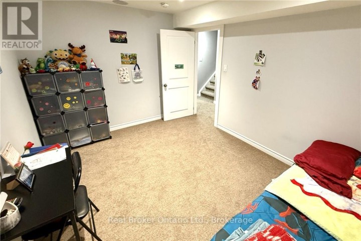 Photo 12 at 9 - 1 Chamberlain Avenue, Ingersoll - South, Ingersoll