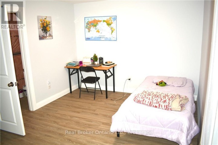 Photo 14 at 9 - 1 Chamberlain Avenue, Ingersoll - South, Ingersoll