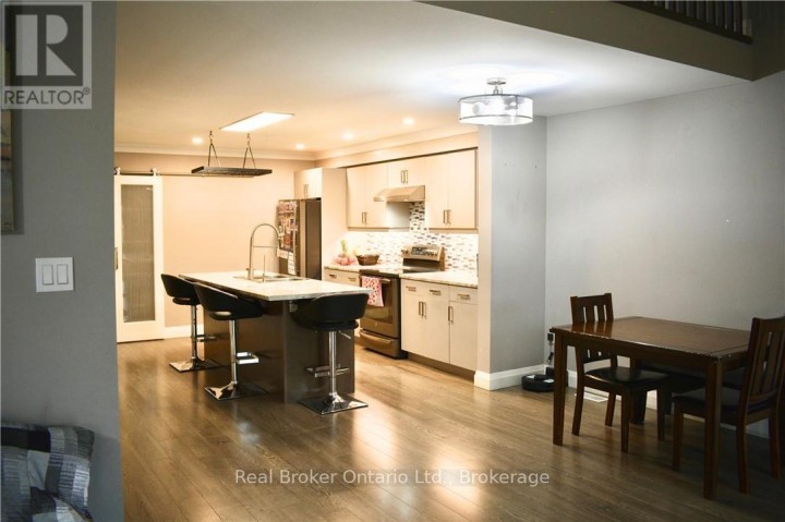 Photo 5 at 9 - 1 Chamberlain Avenue, Ingersoll - South, Ingersoll