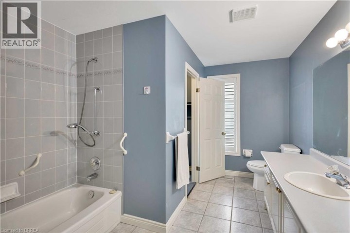 Photo 14 at 44 Trillium Way, Brier Park, Brantford