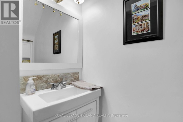 Photo 16 at 86 Kains Street, St. Thomas