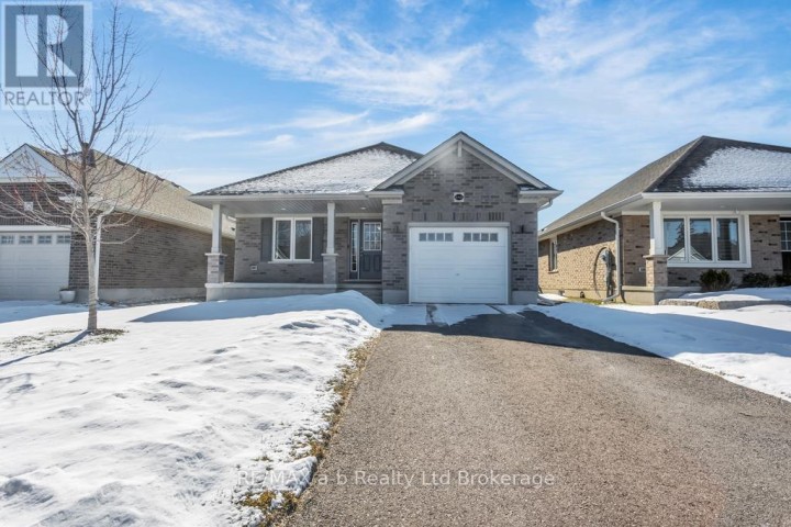 Photo 1 at 242 Wilson Avenue, Tillsonburg
