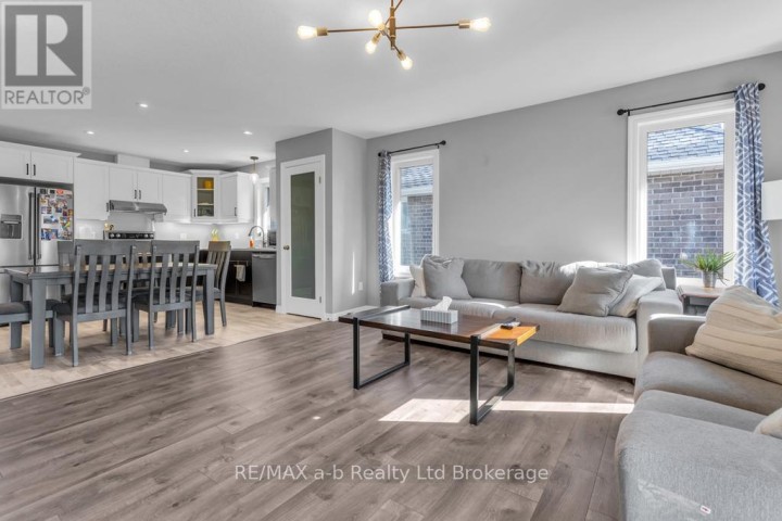 Photo 13 at 242 Wilson Avenue, Tillsonburg