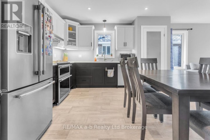 Photo 15 at 242 Wilson Avenue, Tillsonburg