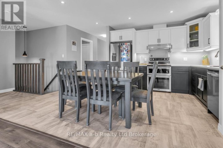 Photo 17 at 242 Wilson Avenue, Tillsonburg