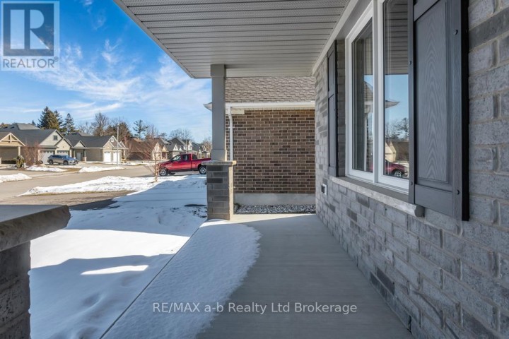 Photo 2 at 242 Wilson Avenue, Tillsonburg