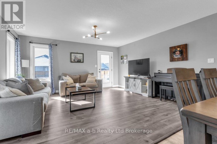 Photo 20 at 242 Wilson Avenue, Tillsonburg