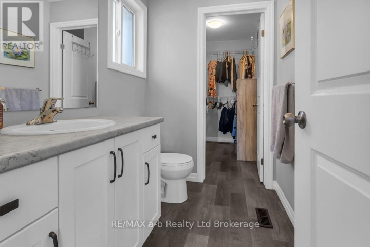 Photo 24 at 242 Wilson Avenue, Tillsonburg