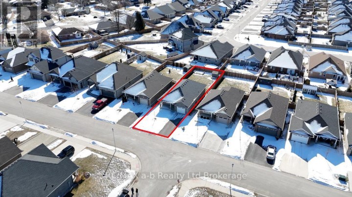 Photo 5 at 242 Wilson Avenue, Tillsonburg