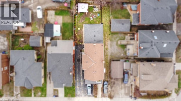 Photo 40 at 10 Henrietta Street, North Ward, Brantford