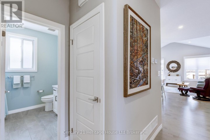 Photo 11 at 29 Keba Crescent, Tillsonburg