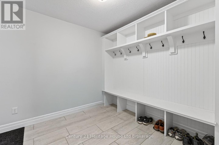 Photo 13 at 81 Graydon Drive, Mount Elgin, South-West Oxford