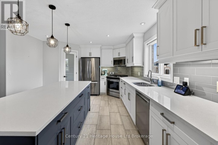 Photo 16 at 81 Graydon Drive, Mount Elgin, South-West Oxford
