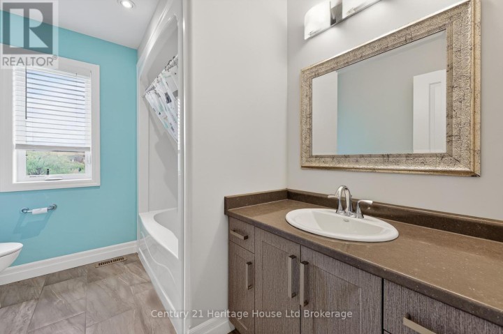 Photo 32 at 81 Graydon Drive, Mount Elgin, South-West Oxford