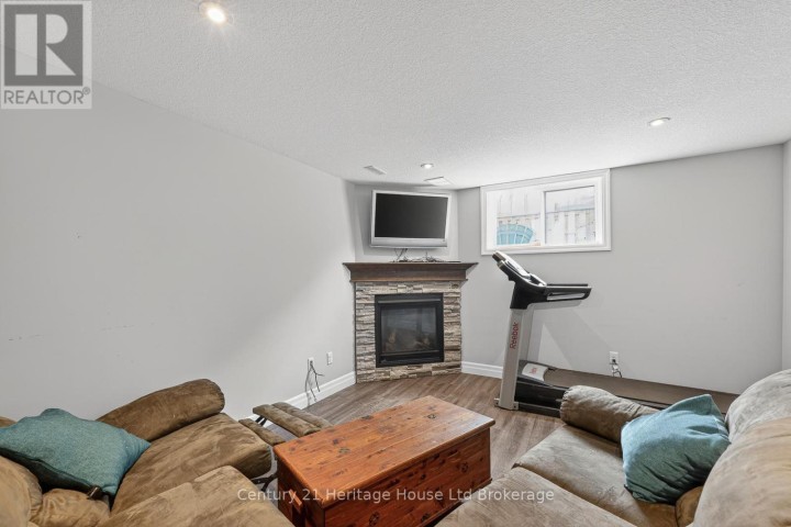 Photo 39 at 81 Graydon Drive, Mount Elgin, South-West Oxford