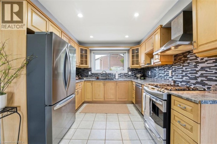 Photo 11 at D - 277 Stanley Street, Echo Place, Brantford