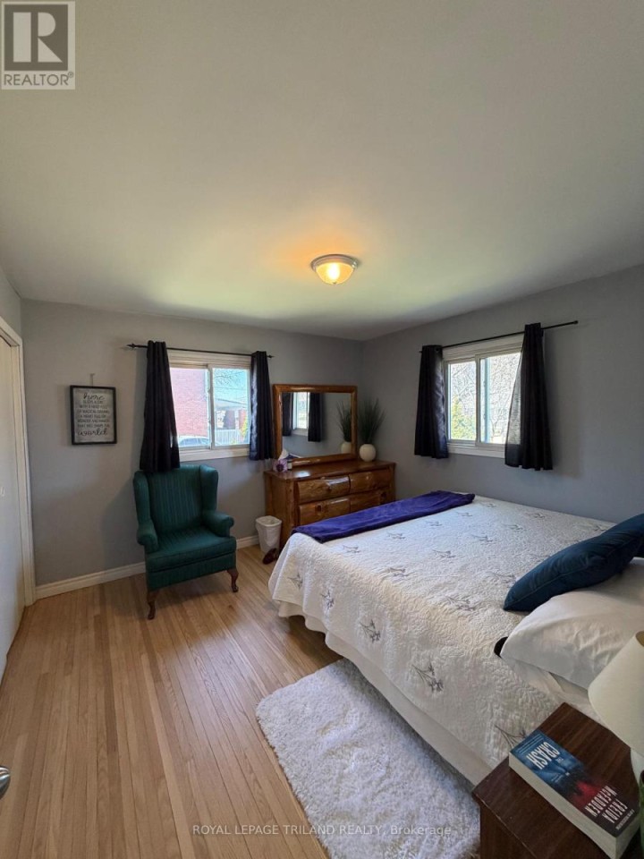 Photo 9 at 102 Steele Street, St. Thomas