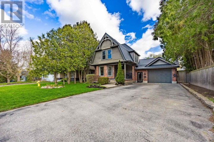 Photo 1 at 10 George Street, Tillsonburg