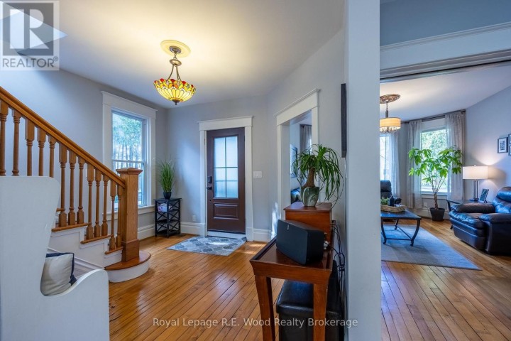 Photo 3 at 10 George Street, Tillsonburg