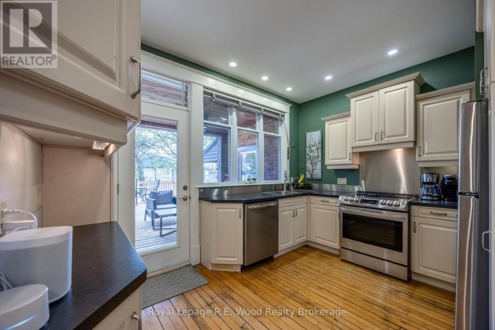 Photo 6 at 10 George Street, Tillsonburg