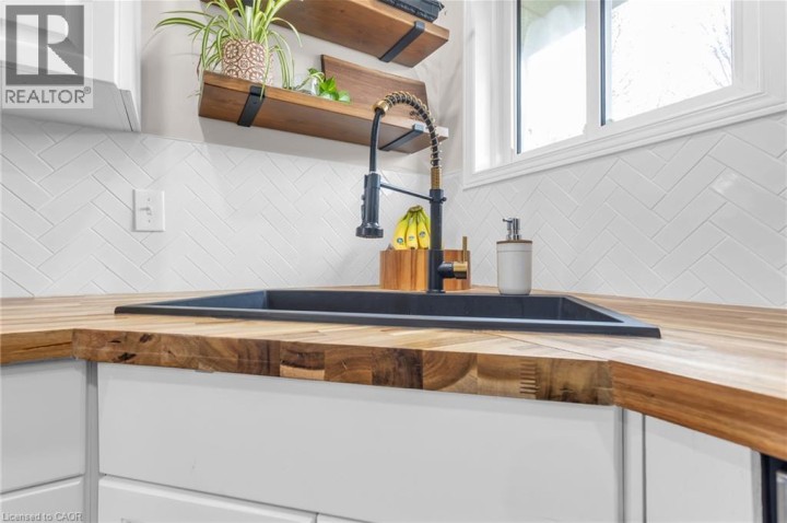 Photo 10 at 22 Lorraine Avenue, Tillsonburg