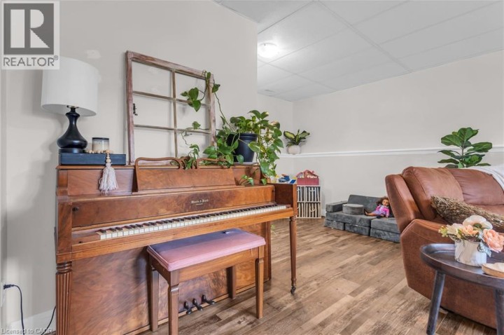 Photo 23 at 22 Lorraine Avenue, Tillsonburg