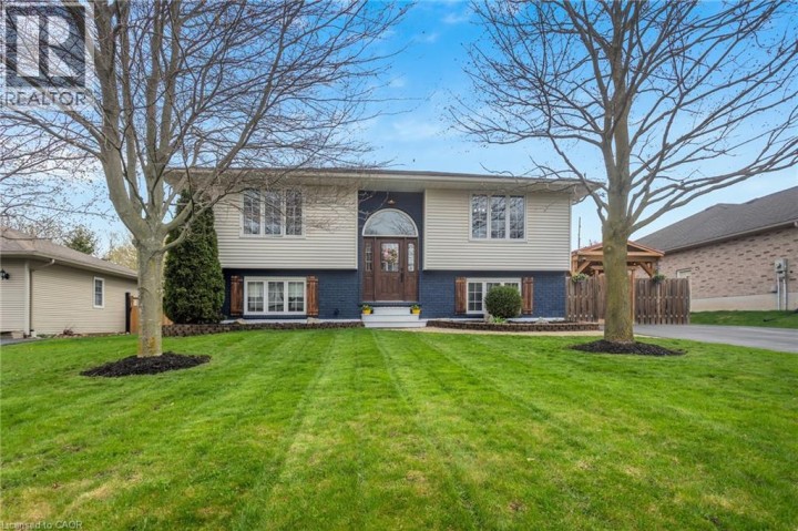 Photo 3 at 22 Lorraine Avenue, Tillsonburg