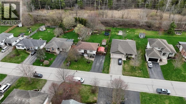 Photo 40 at 22 Lorraine Avenue, Tillsonburg