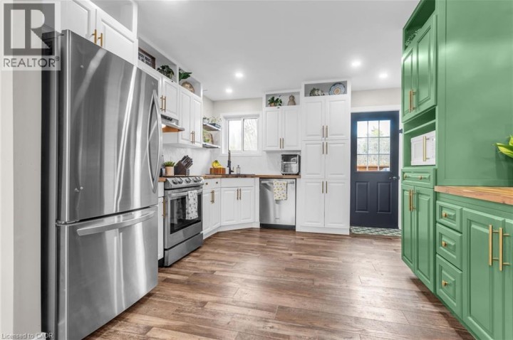 Photo 7 at 22 Lorraine Avenue, Tillsonburg