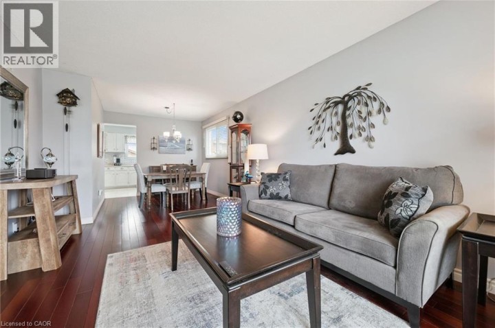 Photo 12 at 52 Tuerr Drive, Laurentian Hills / Country Hills W, Kitchener