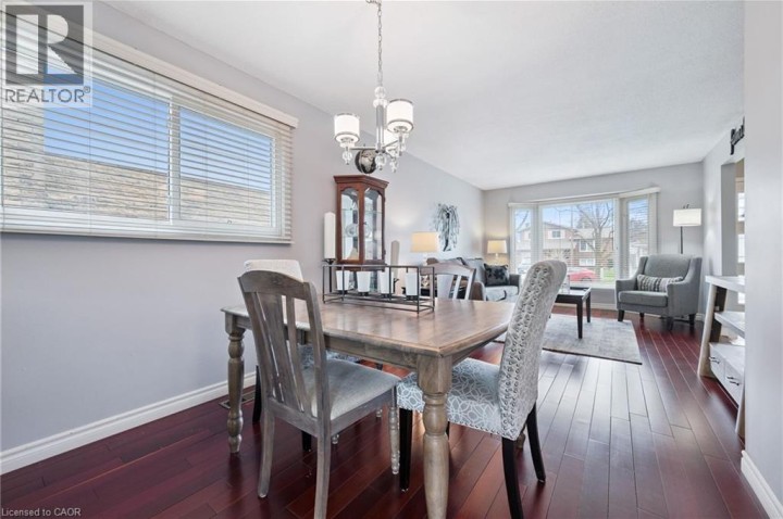 Photo 14 at 52 Tuerr Drive, Laurentian Hills / Country Hills W, Kitchener