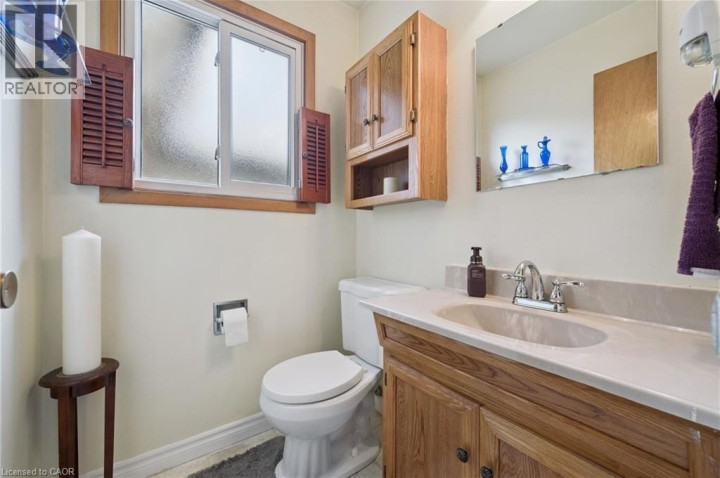 Photo 20 at 52 Tuerr Drive, Laurentian Hills / Country Hills W, Kitchener