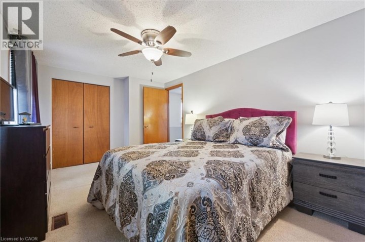 Photo 30 at 52 Tuerr Drive, Laurentian Hills / Country Hills W, Kitchener