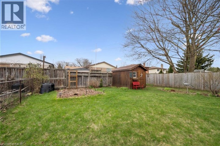 Photo 36 at 52 Tuerr Drive, Laurentian Hills / Country Hills W, Kitchener