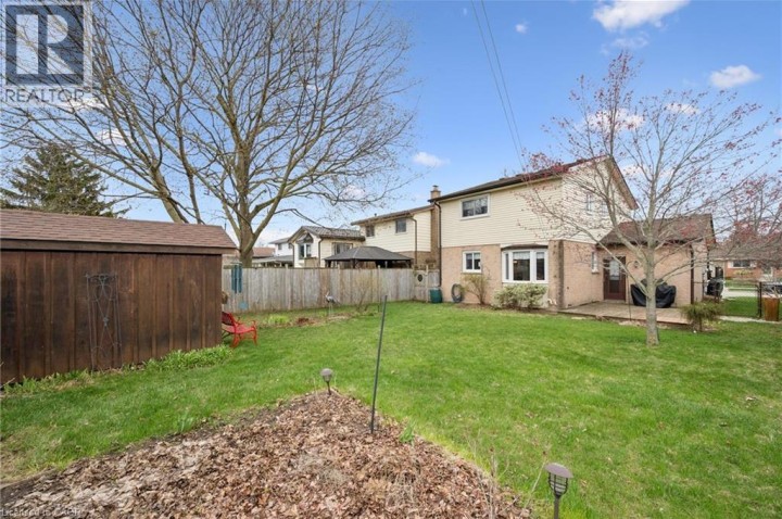 Photo 37 at 52 Tuerr Drive, Laurentian Hills / Country Hills W, Kitchener